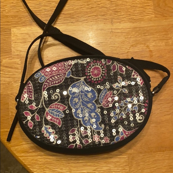 Vera Bradley Purse! - Picture 2 of 5